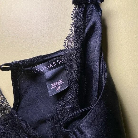 Victoria’s Secret Black Satin and Lace Slip - Picture 6 of 7